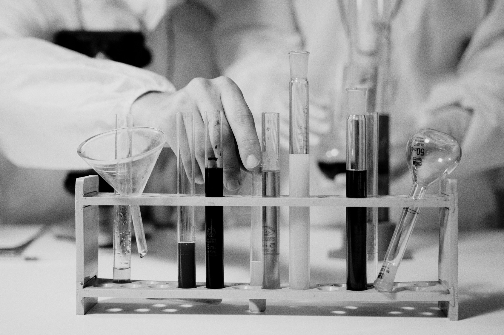 山西豪仑科化工9·21爆炸：1死1伤，事故或涉易燃物料！