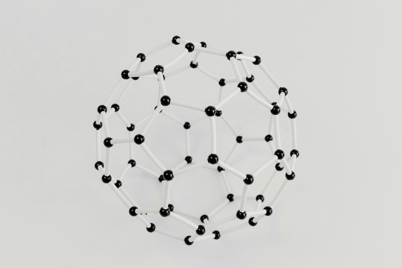 国家医保局9月暂停药品集采目录：三黄片等15款药品上榜，诺金、万隆等企业药品价格调整未达标！