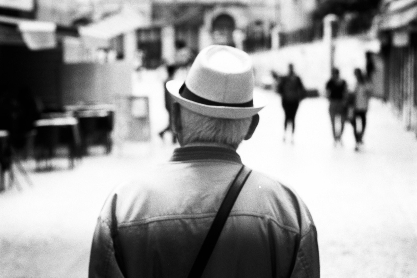 从辉煌到阵痛：带量采购下仿制药人的悲歌与突围