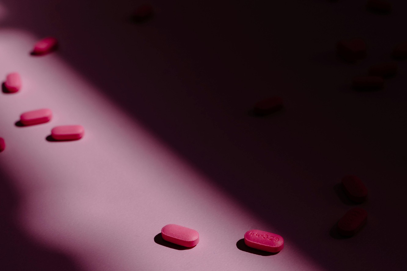 美国新规或限制中国创新药，百济、复宏汉霖等知名药企领航出海破局！