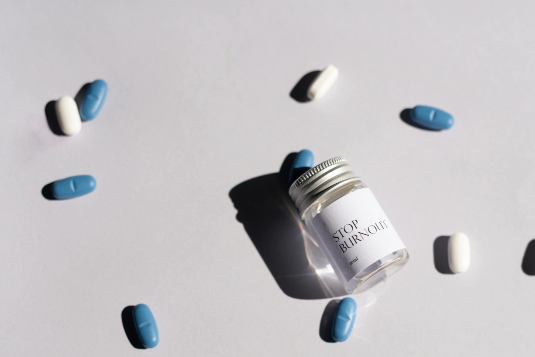 小核酸药物再度兴起：诺华53亿美元押注小核酸，联手Alnylam、Ionis进军心血管千亿市场！