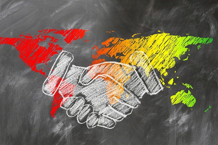 HER2靶向药物：罗氏制药曲妥珠单抗首当其冲，占据市场主导地位