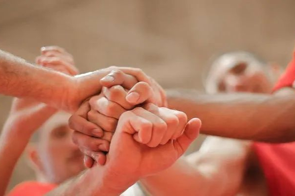 补体龙头Apellis以多肽PK抗体，超罕见病迎来新治疗格局