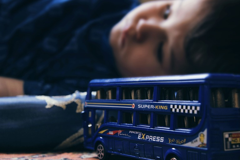 首款国产氯巴占仿制药上市！千人联名，人福医药造福国内癫痫患儿