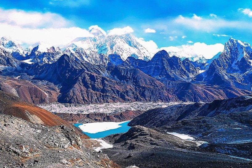 冲刺乳腺癌“化药珠峰”！抢国内首仿药，成都、浙江药企争先报产