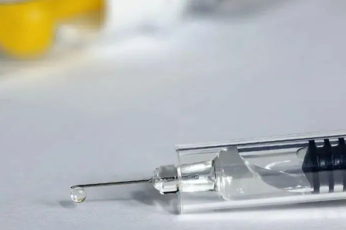 同日过评！齐鲁制药拿下过亿品种、大涨856%注射剂