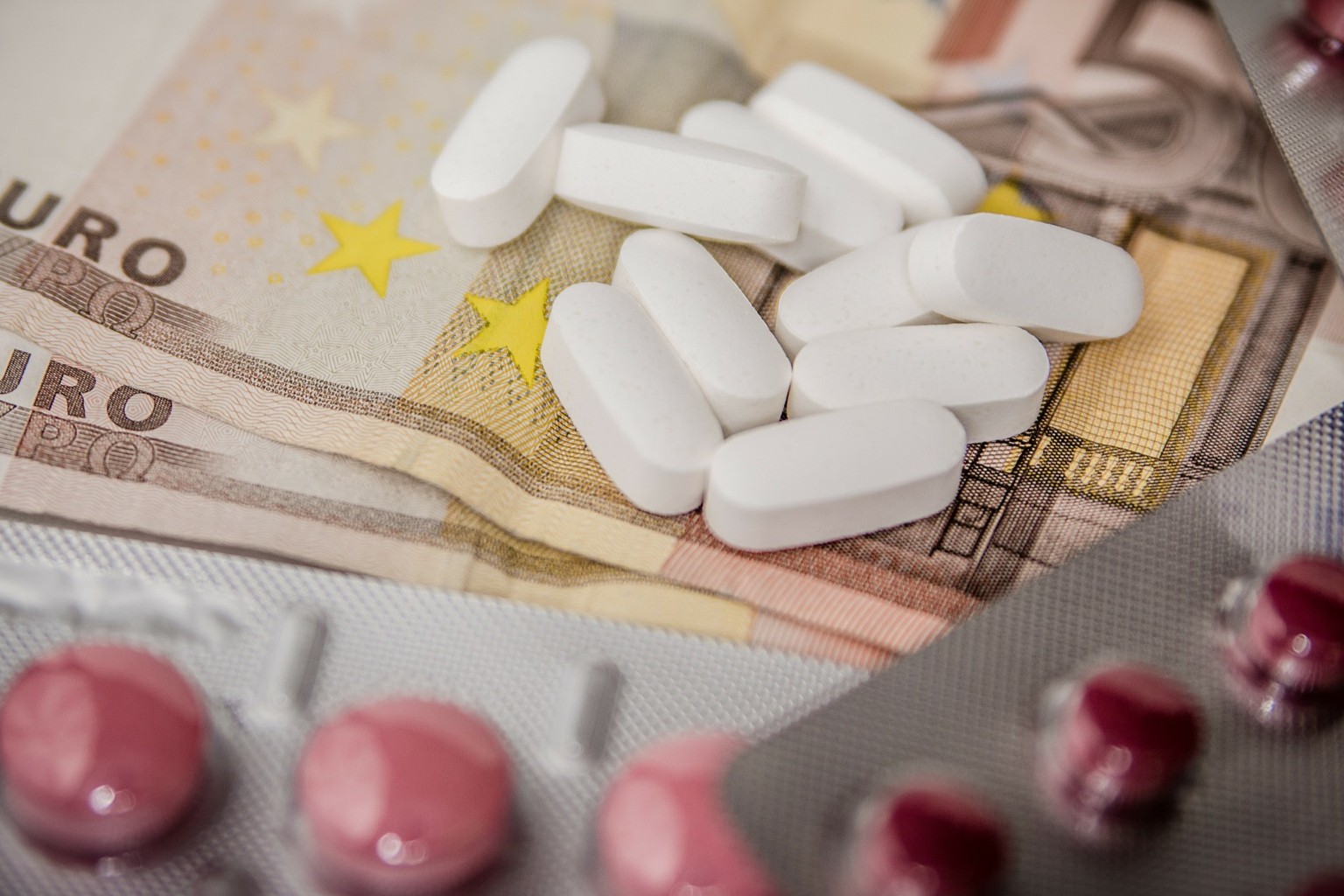 近$1亿元！华东医药独家引进两款自免创新外用药