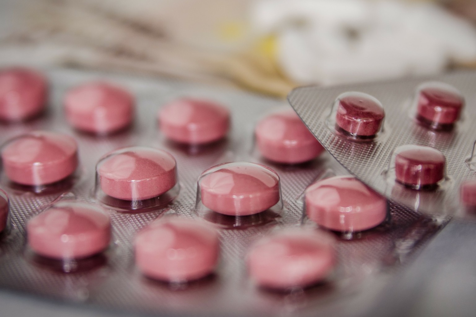 发生严重不良事件！FDA叫停CAR-T疗法临床试验