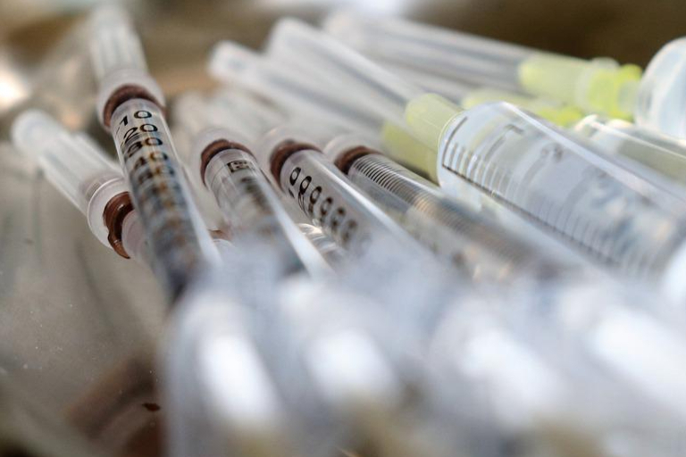 上海医药：溶瘤病毒疗法“T3011”临床申请获CDE承办