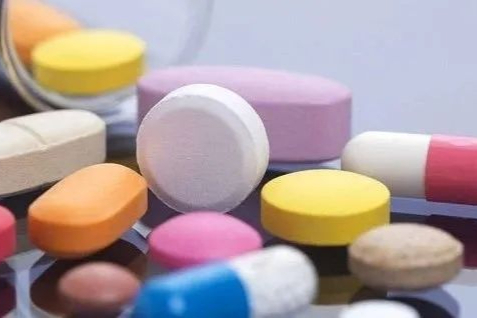 医药周报盘点丨46个药品过评！治疗鼻炎、实体瘤、ADHD等