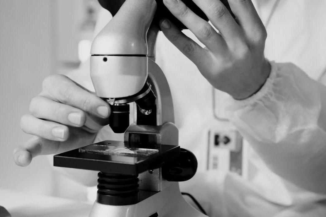 康方生物：全球首创PD-1/VEGF双抗获批上市