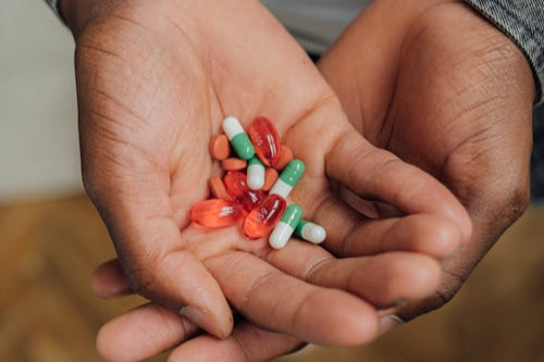 石药集团中诺药业的罗沙司他胶囊获批上市！成为国内首仿首仿+首家过评