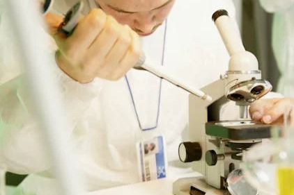 石家庄四药：环丝氨酸胶囊和注射用氯诺昔康两大品种同日过评