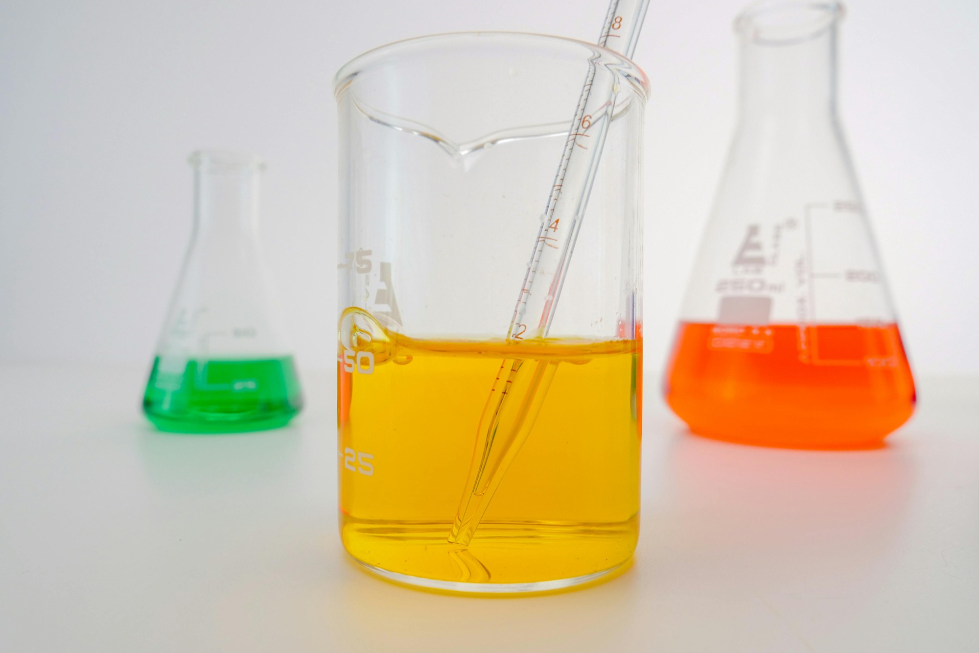 2024年集落刺激因子分类及应用领域数据解析：肿瘤化疗中的“生命催化剂”