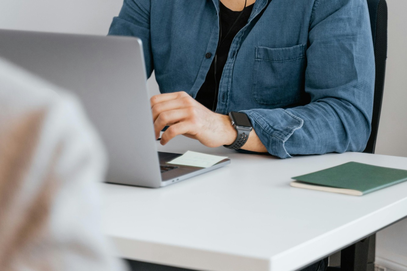 人效薪酬与战略规划：华海高效益VS海正高规模，2024药企双核引擎新动向