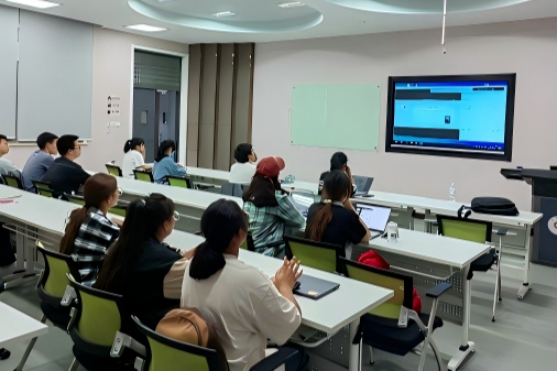 摩熵携手中国药科大学共建《新药研发的大数据决策》课程，共育医药数据英才