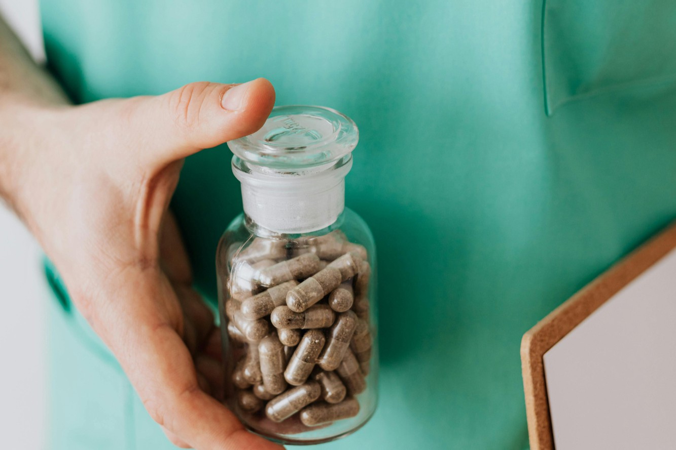 中国生物制药氟比洛芬贴膏年销破30亿，登顶外用贴膏抗炎药销售顶峰！