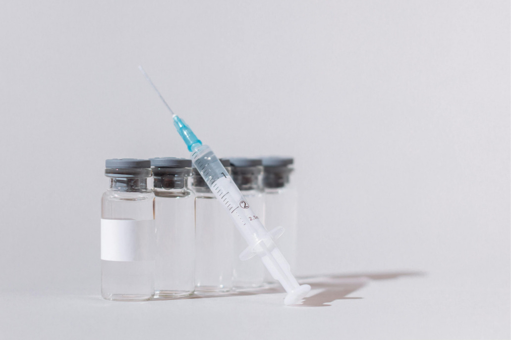 21亿级脑卒中重磅新药「依达拉奉右莰醇注射用浓溶液」首仿争夺白热化，江苏联环药业等多家药企入局