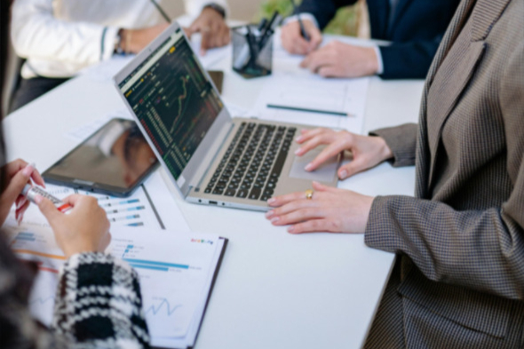 信立泰赴港IPO：心血管龙头崛起，创新药占比飙升至51.6%，PCSK9靶点+ADC双引擎驱动增长